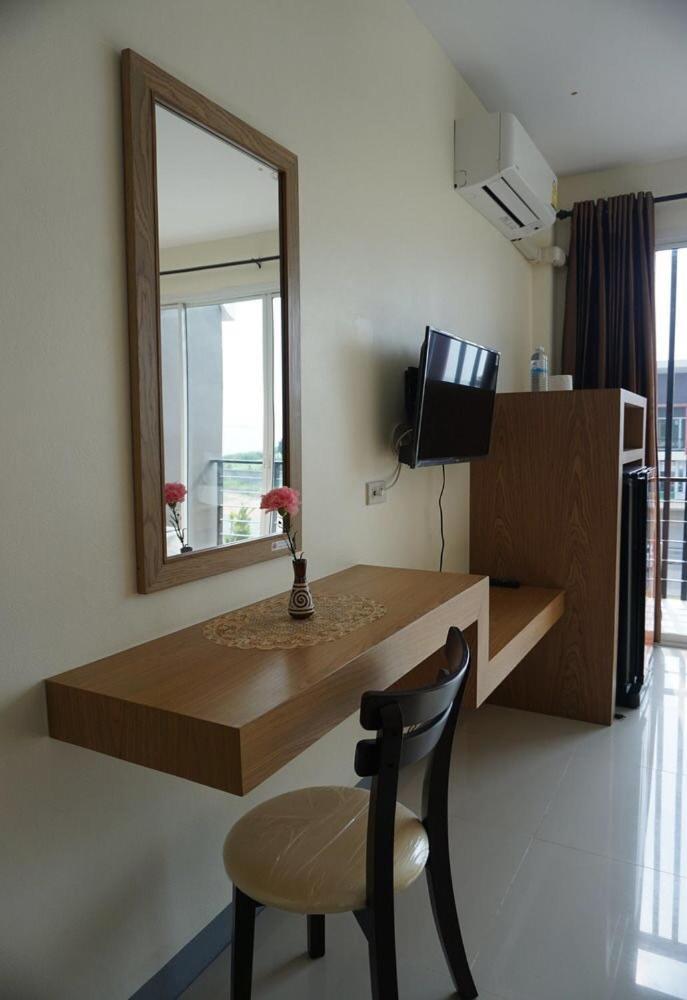 Lew Residence Пхаяу Екстер'єр фото